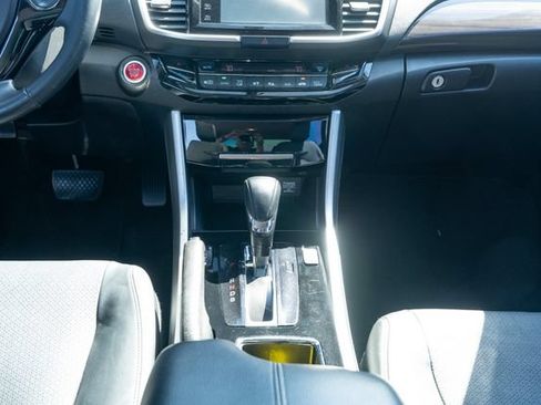 Used 2017 Honda Accord EX-L image 35