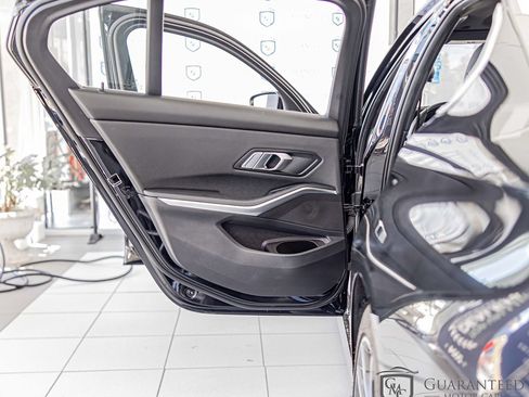 Used 2021 BMW 330i xDrive Sedan AWD/4WD image 35