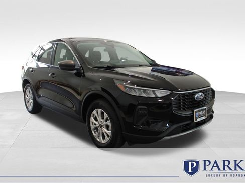 Used 2023 Ford Escape Active AWD/4WD image 1