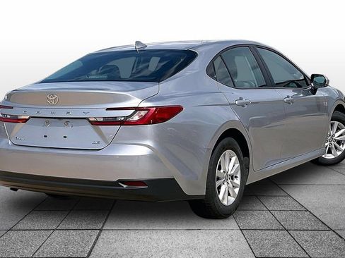 Used 2025 Toyota Camry LE FWD image 13