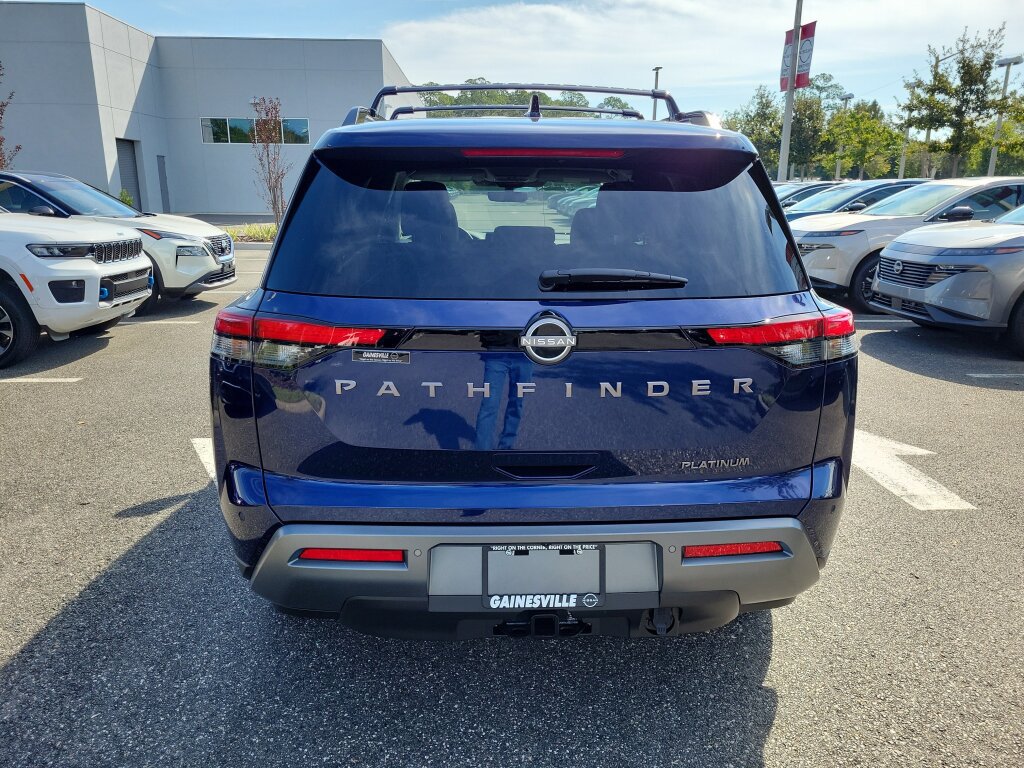 New 2026 Nissan Pathfinder Platinum FWD image 8