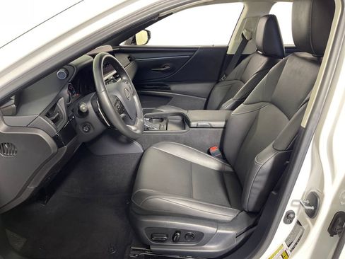 Used 2025 Lexus ES 350 w/ Premium Package image 12