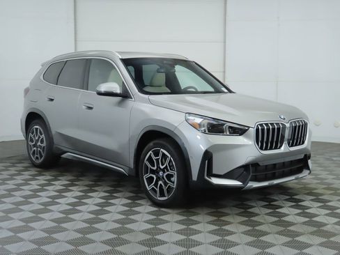 Used 2025 BMW X1 xDrive28i w/ Convenience Package image 4