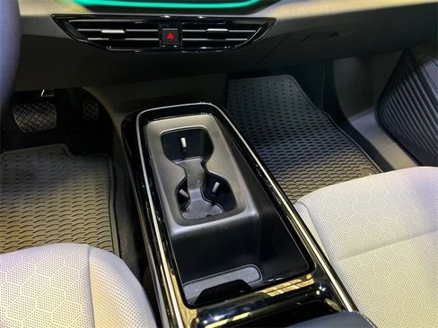 New 2025 Volkswagen ID.4 Pro S Plus image 20