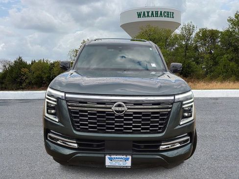 Used 2025 Nissan Armada Platinum Reserve image 2