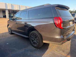 Used 2026 Ford Expedition Max Platinum w/ Stealth Appearance Package AWD/4WD video 2