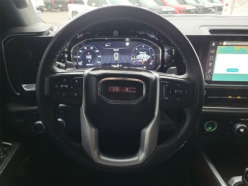 Used 2023 GMC Sierra 1500 SLT image 24