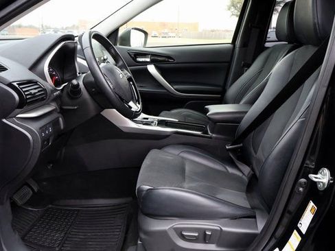 Used 2024 Mitsubishi Eclipse Cross SE image 29