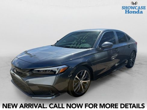 Used 2024 Honda Civic Touring image 2
