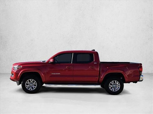 Used 2018 Toyota Tacoma SR5 image 8