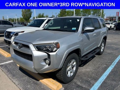 Used 2016 Toyota 4Runner SR5 AWD/4WD image 2