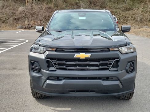 Used 2024 Chevrolet Colorado W/T image 8