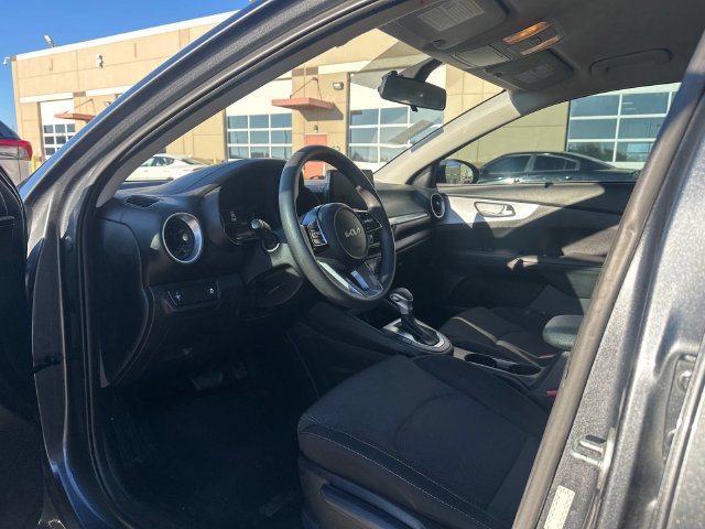 Used 2024 Kia Forte LXS FWD image 9