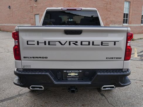 New 2026 Chevrolet Silverado 1500 Custom Trail Boss w/ LPO, Dark Essentials Package AWD/4WD image 5