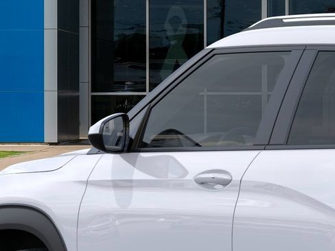 New 2026 Chevrolet TrailBlazer LT w/ Driver Confidence Package FWD image 12