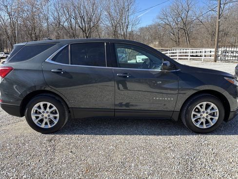 Used 2020 Chevrolet Equinox LT w/ Driver Convenience Package FWD image 3