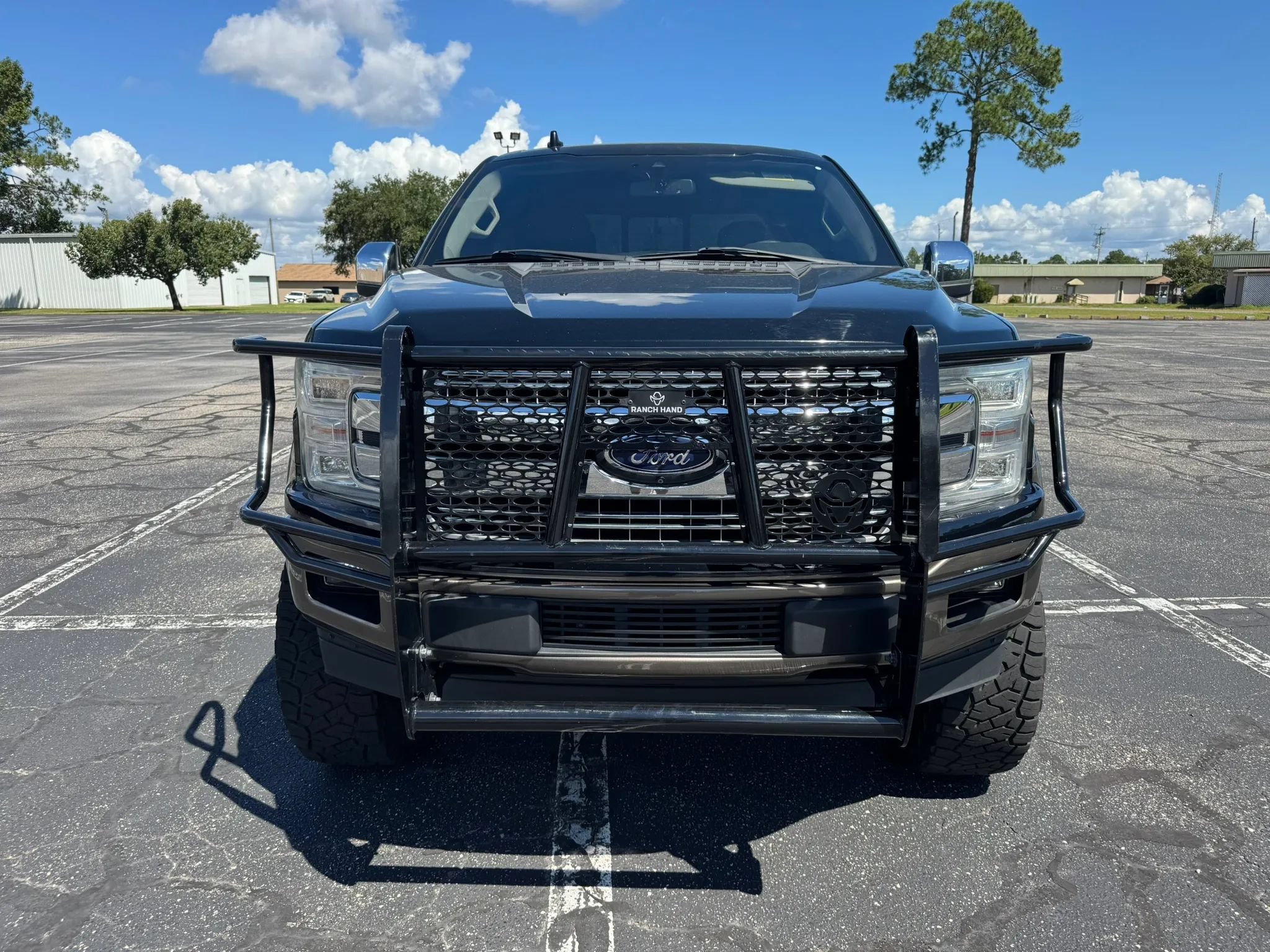 Used 2018 Ford F150 Lariat w/ Equipment Group 502A Luxury AWD/4WD image 3