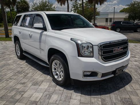 Used 2020 GMC Yukon SLE AWD/4WD image 1