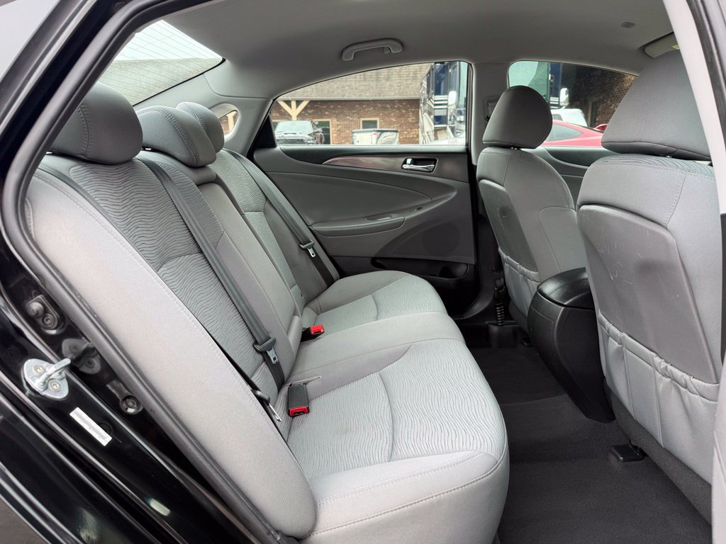 Used 2014 Hyundai Sonata Hybrid FWD image 17