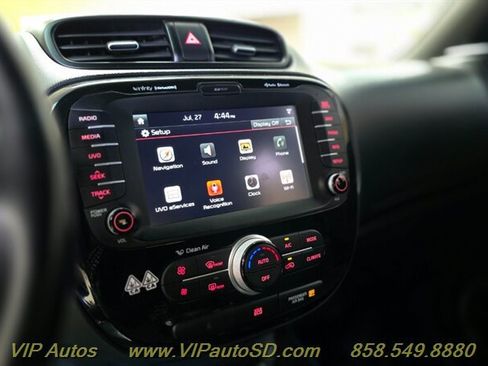 Used 2015 Kia Soul + w/ Audio Package FWD image 22