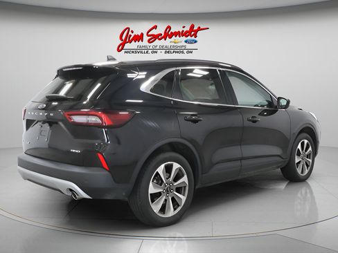 Used 2025 Ford Escape Platinum AWD/4WD image 6