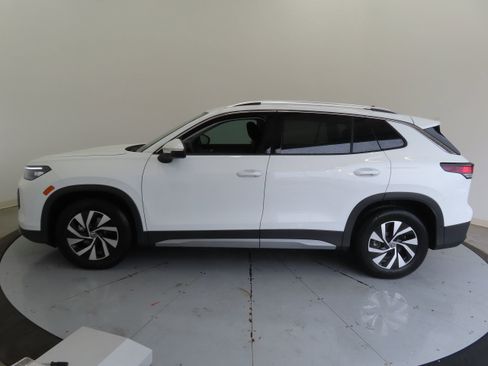 New 2026 Volkswagen Tiguan S image 8