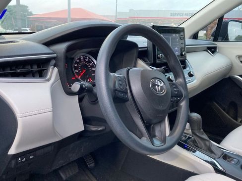 Used 2022 Toyota Corolla Cross L image 7
