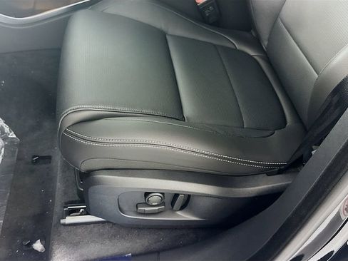 New 2026 Jaguar F-PACE R-Dynamic S image 19