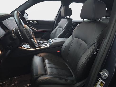 Used 2020 BMW X5 M50i image 18