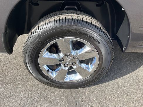 Used 2019 RAM 1500 Big Horn AWD/4WD image 42