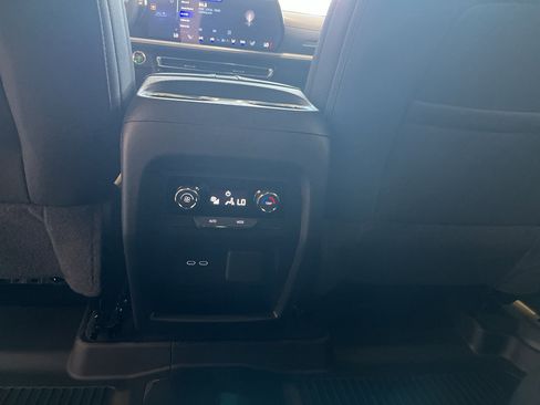 New 2026 Chevrolet Traverse LT w/ Driver Confidence Package FWD image 16