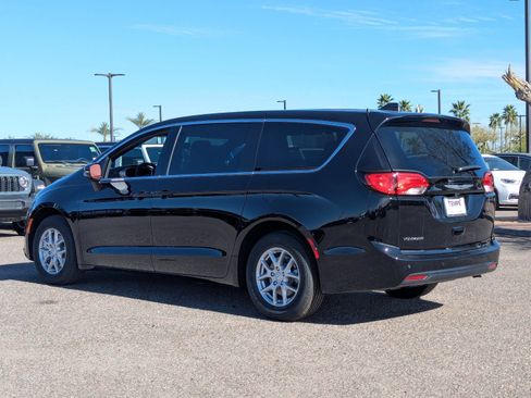 New 2026 Chrysler Voyager LX image 3