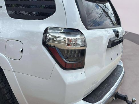 Used 2019 Toyota 4Runner TRD Off-Road image 19