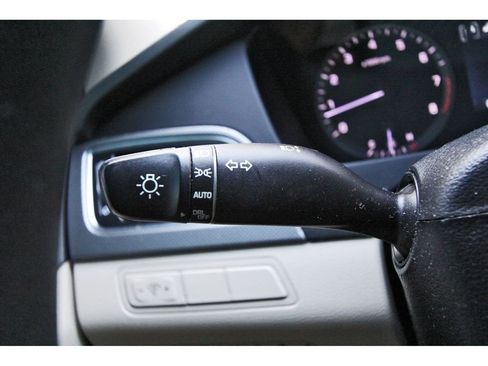 Used 2017 Hyundai Sonata SE FWD image 17