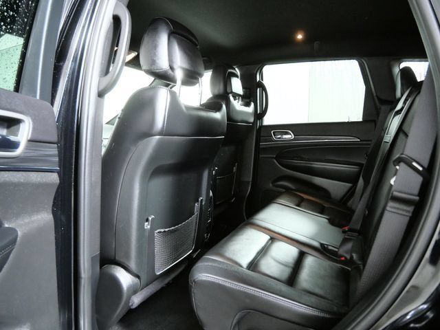 Used 2019 Jeep Grand Cherokee Limited AWD/4WD image 12
