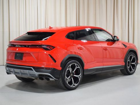 Used 2019 Lamborghini Urus AWD/4WD image 9