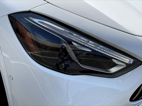 Used 2025 Mercedes-Benz GLA 35 AMG 4MATIC image 23