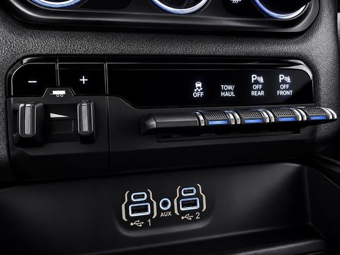 Used 2020 RAM 1500 Rebel w/ Rebel Level 2 Equipment Group AWD/4WD image 30