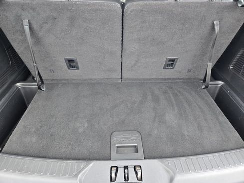 Certified 2022 Ford Explorer XLT w/ Equipment Group 202A image 30