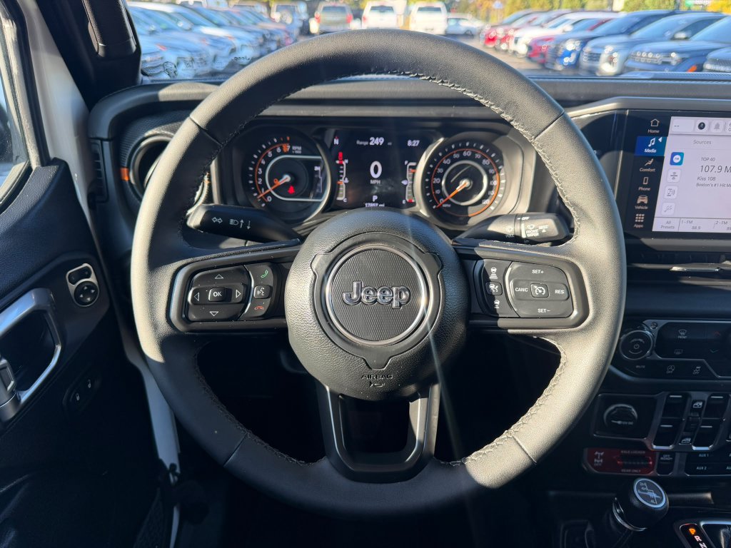 Used 2026 Jeep Gladiator Mojave AWD/4WD image 18