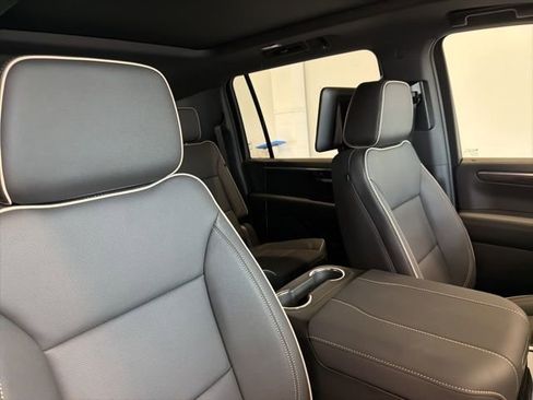 New 2026 Chevrolet Suburban Premier AWD/4WD image 35