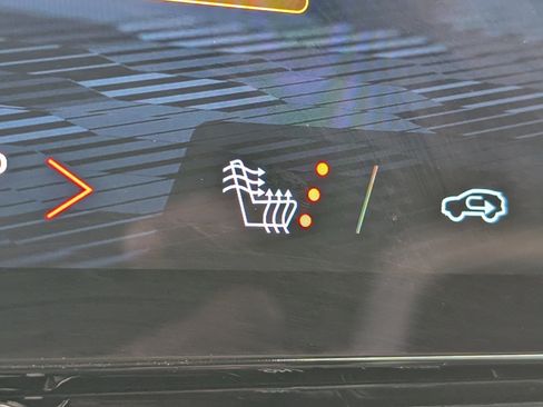 Used 2024 Chevrolet Blazer EV LT image 33