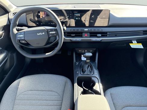 New 2025 Kia K4 EX image 14