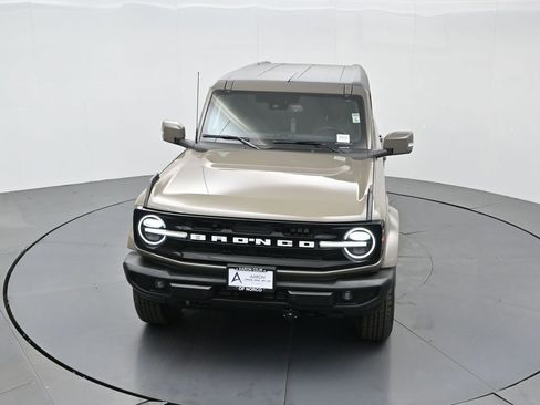 Used 2025 Ford Bronco Outer Banks image 54