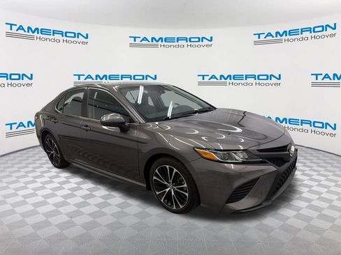 Used 2018 Toyota Camry SE FWD image 7