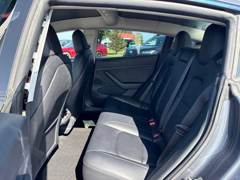 Used 2021 Tesla Model 3 Long Range AWD/4WD image 13
