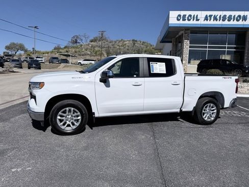 Certified 2023 Chevrolet Silverado 1500 LT image 2