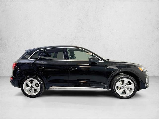 Used 2025 Audi Q5 2.0T Premium Plus w/ Premium Plus Package AWD/4WD image 4