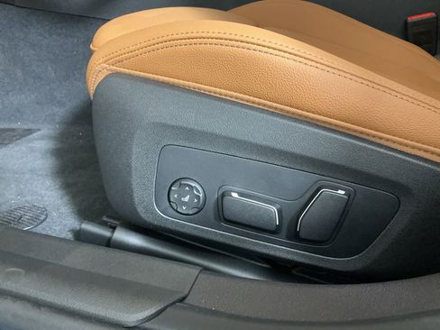 New 2026 BMW 330i 330i w/ M Sport Package image 21