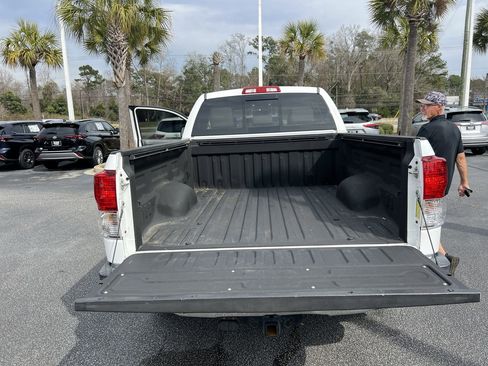 Used 2013 Toyota Tundra Limited image 33